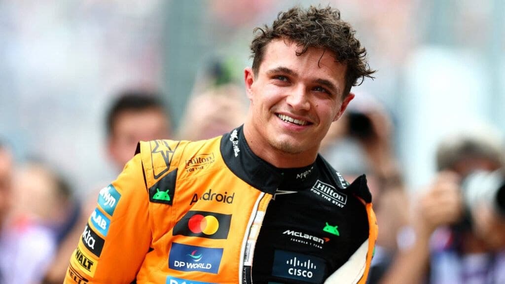 Норріс трошки перевзувся