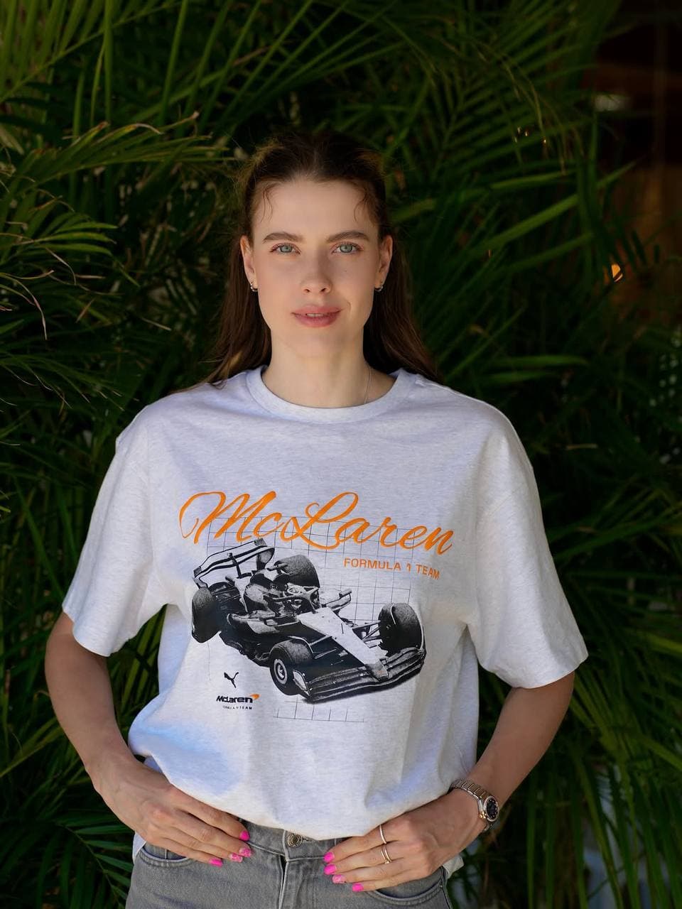 Українська легкоатлетка Ярослава Магучіх поділилася фотографією у мерчі McLaren